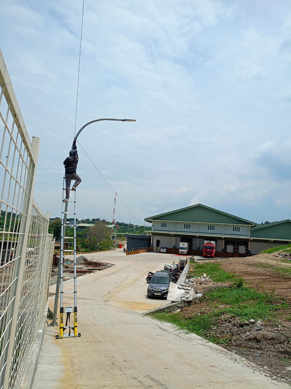 Instalasi Jaringan Fiber Optik